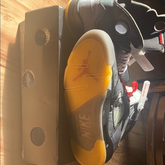 Shoes - Picture 3 of 3